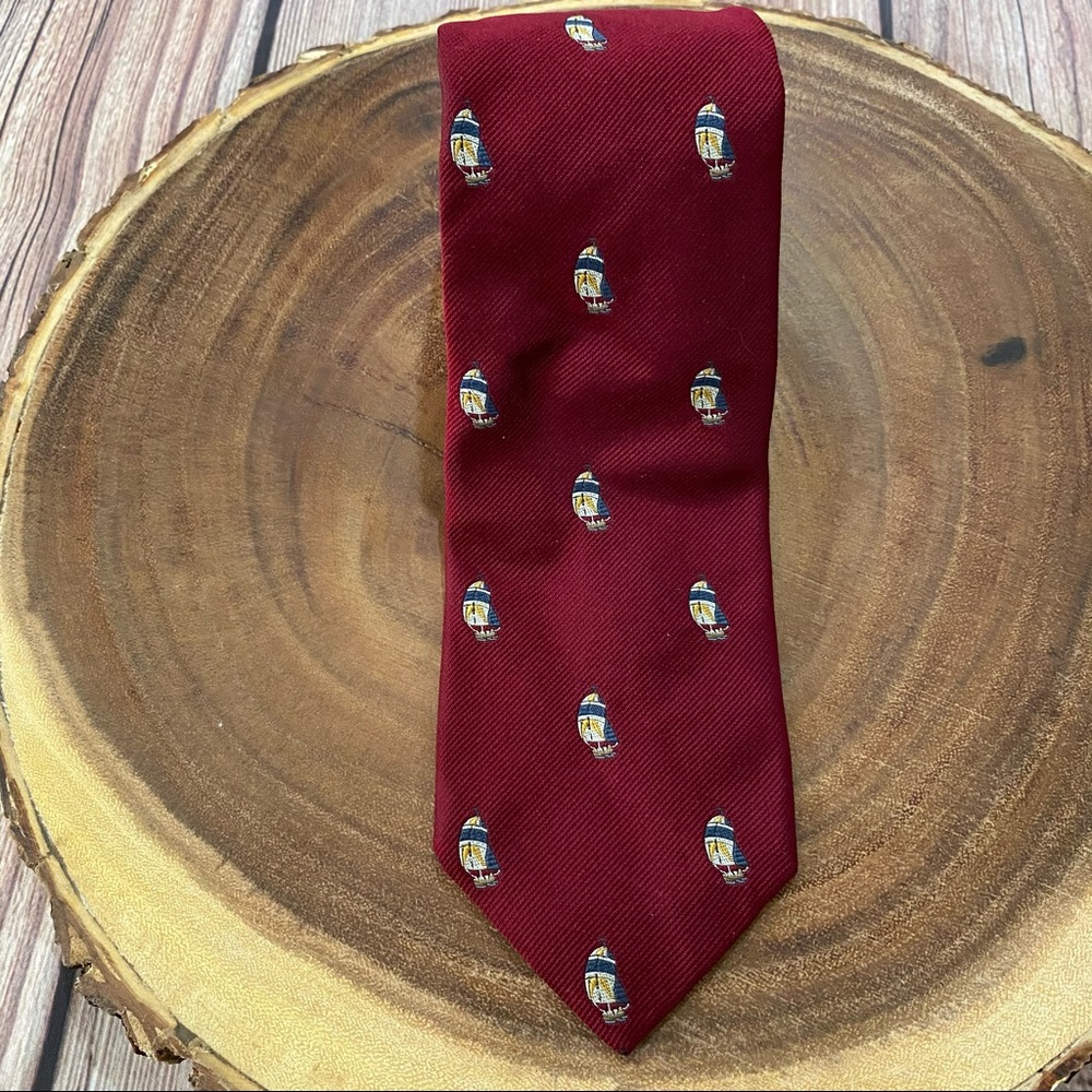 Neiman Marcus | Red Nautical Sailboat Print Tie